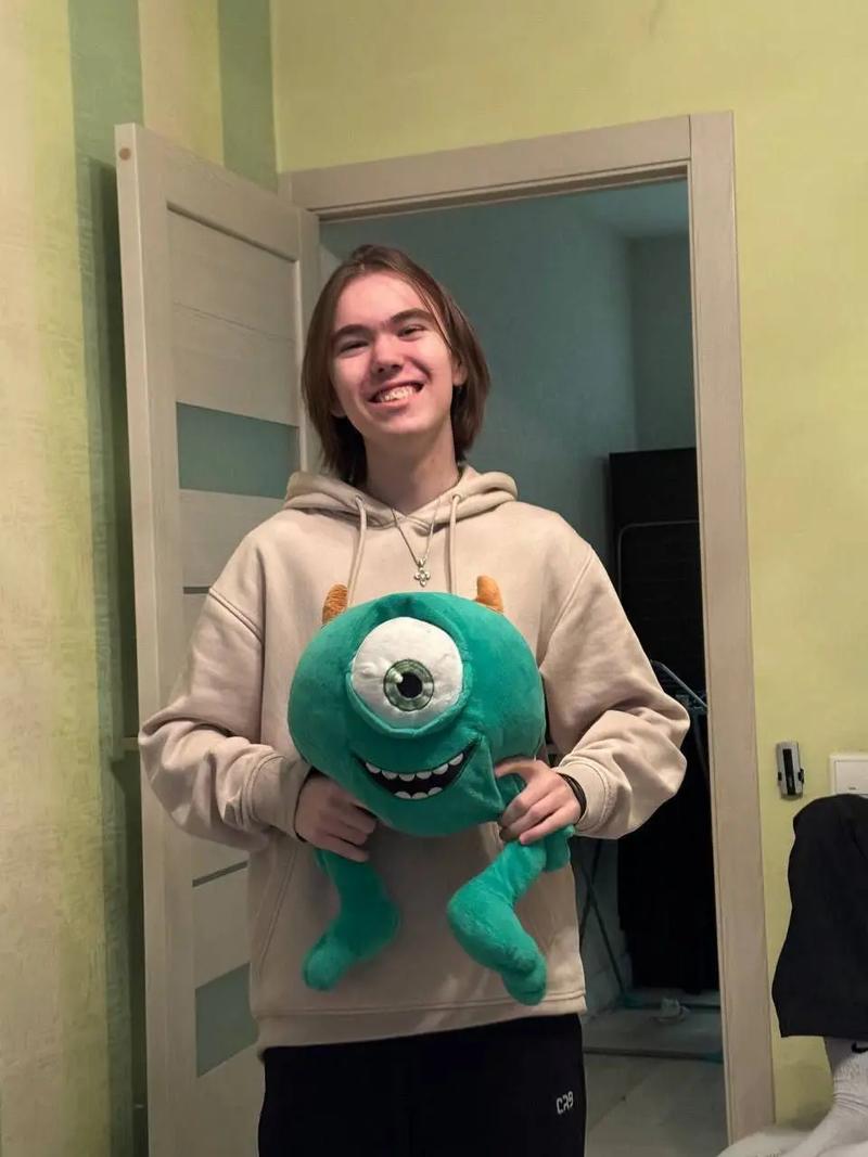 你惹怒我了！ Aiming 的Zeli闪现击杀了大龙，在2V4的战斗中，完美配合 Dplus KIA 取得了赛点