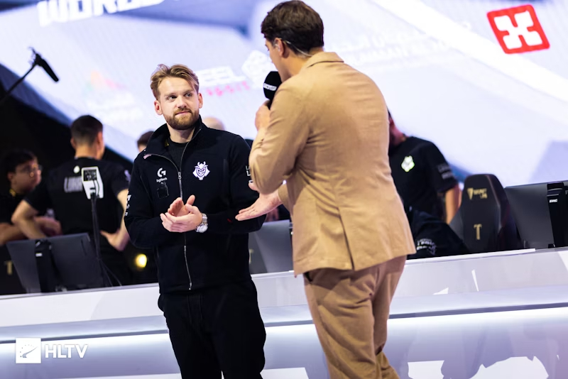 整活了整活了，AG超玩会教练竟然把DYG教练删除好友